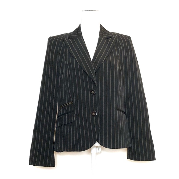 Isabel & Nina black and Gold Pin Stripe Blazer - Picture 2 of 8